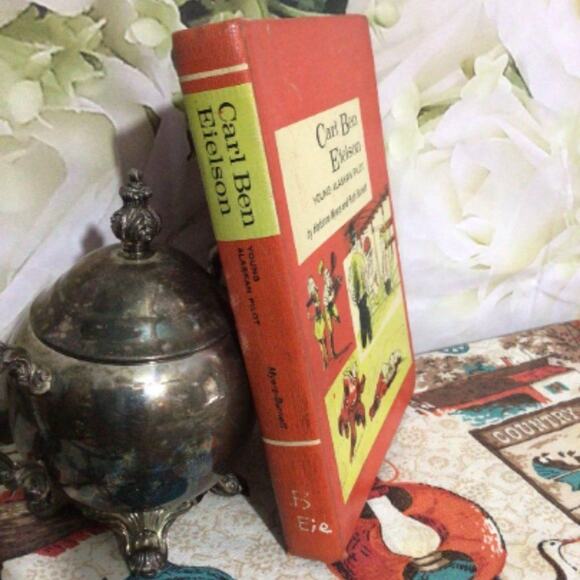 1960 Hardback Book Carl Ben Eielson Former Library Young Alaskan Pilot - Picture 2 of 10